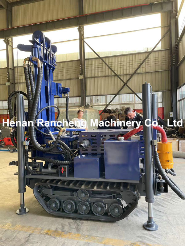 Güçlü 180 metrelik Mini Crawler Su Kuyu Kuyuları Kuyrukçuluğu için 77.3KW YuChai Motoru