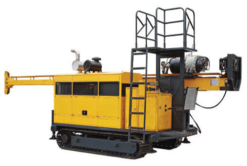 Sürünçlü montajlı hidrolik çekirdek sondaj makinesi 300m - 1000m Derinlik 180HP dizel motor