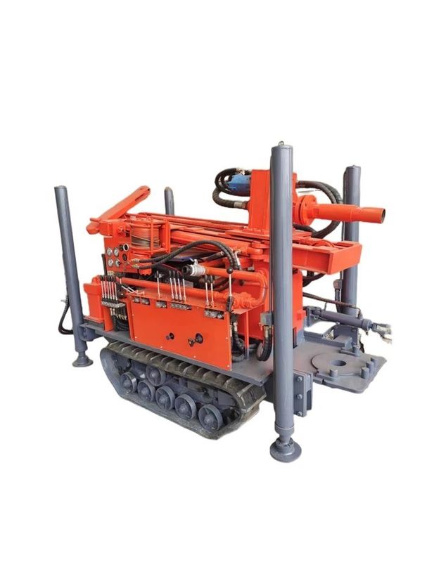 180 metre derinlikte su kuyusu sondaj makinesi 77.3KW Motor Crawler Su kuyusu sondaj aracı