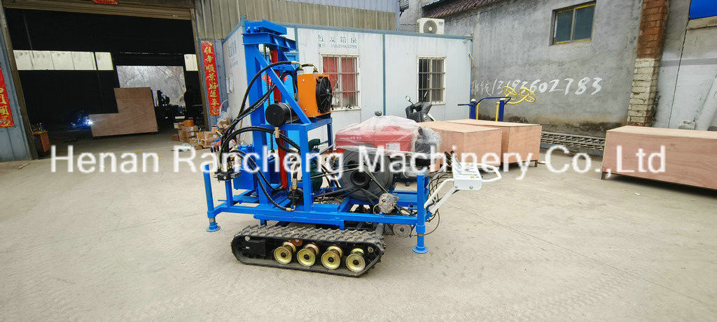Basit İşlem RCS200C Kauçuk Çamurlu Taşınabilir Borma Rig 150m Derinliği 450mm Diametresi