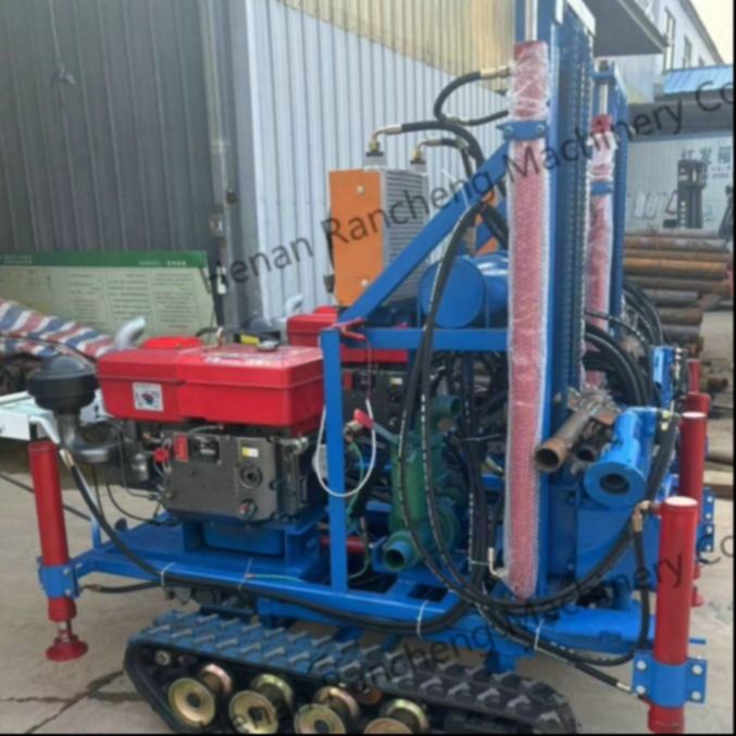 Hidrolik sürünen 160m montajlı delik delme kuyuları Su kuyusu delme teçhizatları 35HP motorlu makine