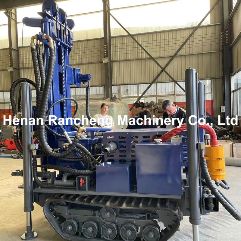 Derinliği 180m Mini Crawler Boruçuluk Kuyruklama Makinesi 77.3KW dizel motoru ile