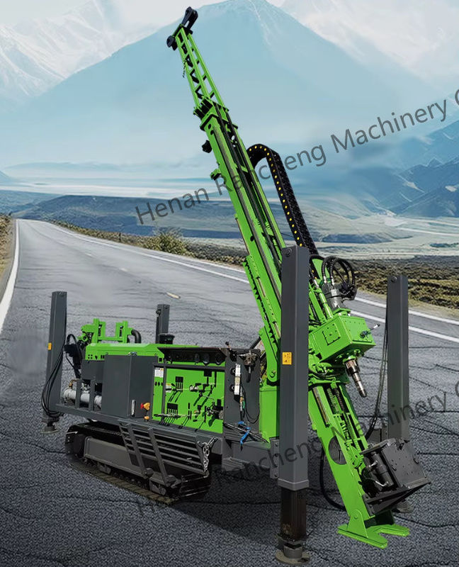 Hidrolik Karot Sondaj Makinesi RCJ1600C Sondaj Derinliği 1400-1800m 154KW Cu-mmins Motorlu