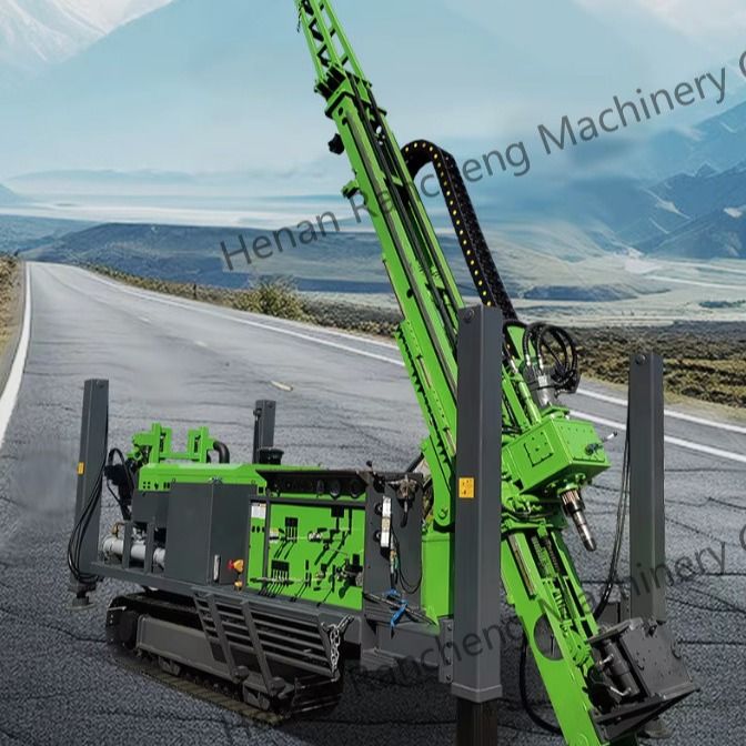 1800m BTW Kuyu Sondaj Makinesi Tam Hidrolik Makine 154KW Cu-mmins Motorlu