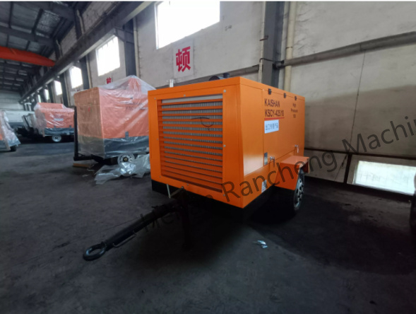 KSCY-400/14.5K 400cfm Dizel Taşınabilir Vuruşlu Cummins Motorlu Hava Kompresörü