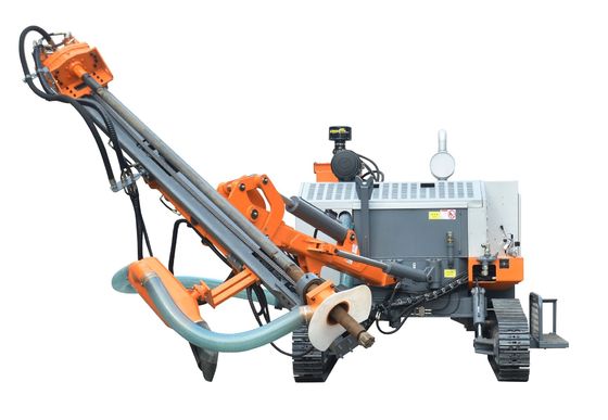 22m Derinlikli Hidrolik Entegre DTH Borma Rig Makinesi 264HP Dizel Motoru